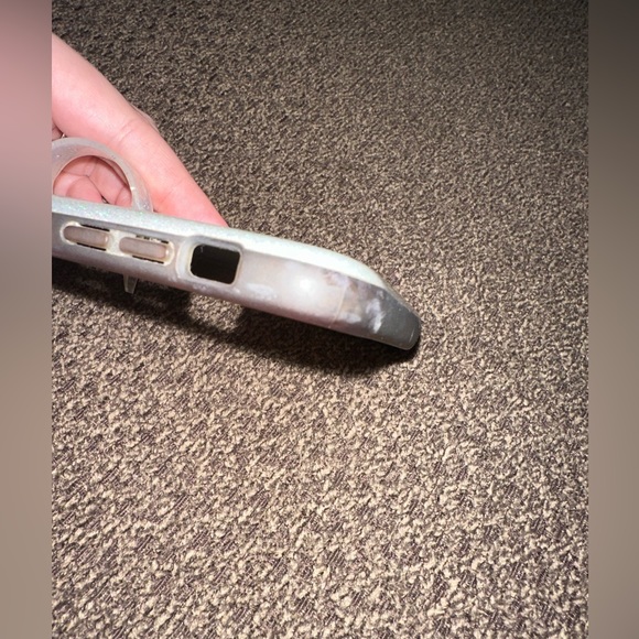 Loopy Sparkle Silver Case iPhone 11/XR with silver sparkle loop - Picture 3 of 4